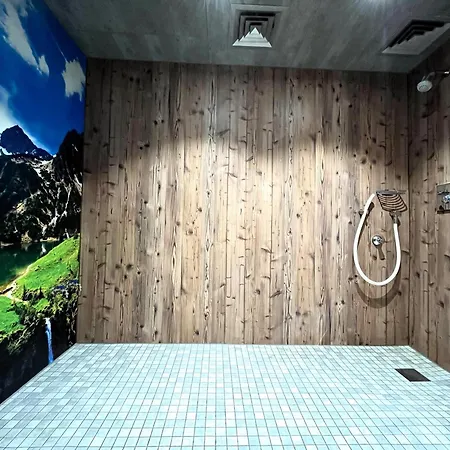 Rubiblick, Montana Haus *